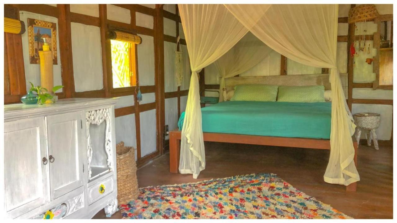 Ferienwohnung Surf Joglo Uluwatu Exterior foto